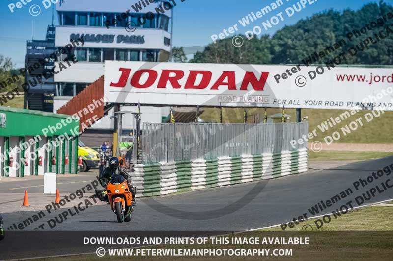 enduro digital images;event digital images;eventdigitalimages;mallory park;mallory park photographs;mallory park trackday;mallory park trackday photographs;no limits trackdays;peter wileman photography;racing digital images;trackday digital images;trackday photos